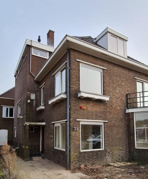 Par Excellence Holding BV
