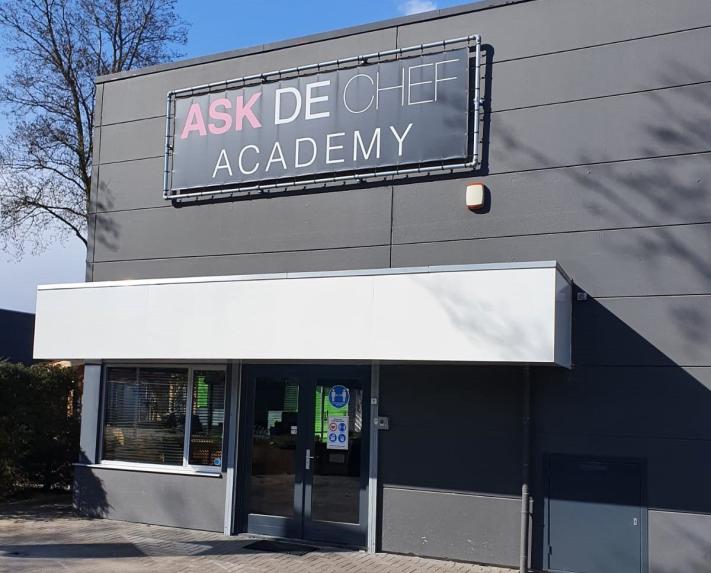 Ask de Chef Take-away and Delivery